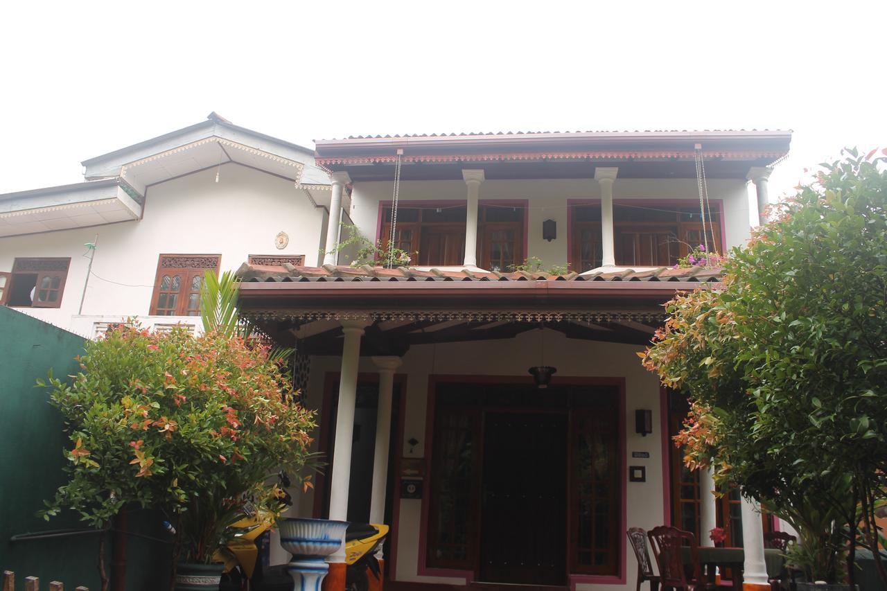 Shasee Rest-Mirissa Exterior foto